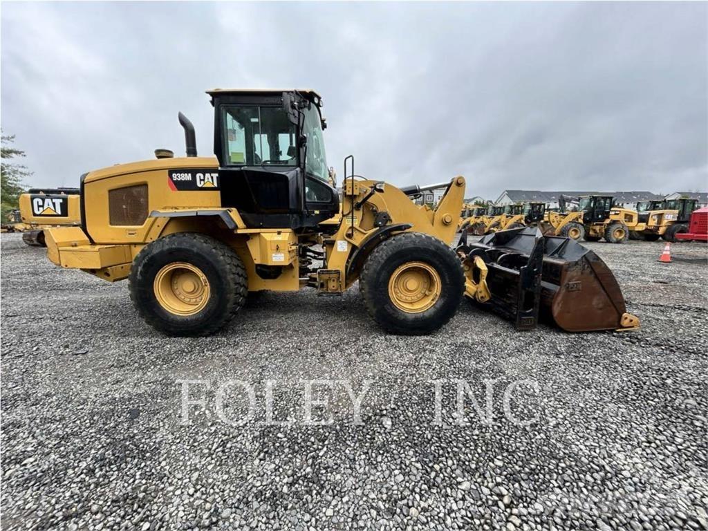 CAT 938M Chargeuse sur pneus