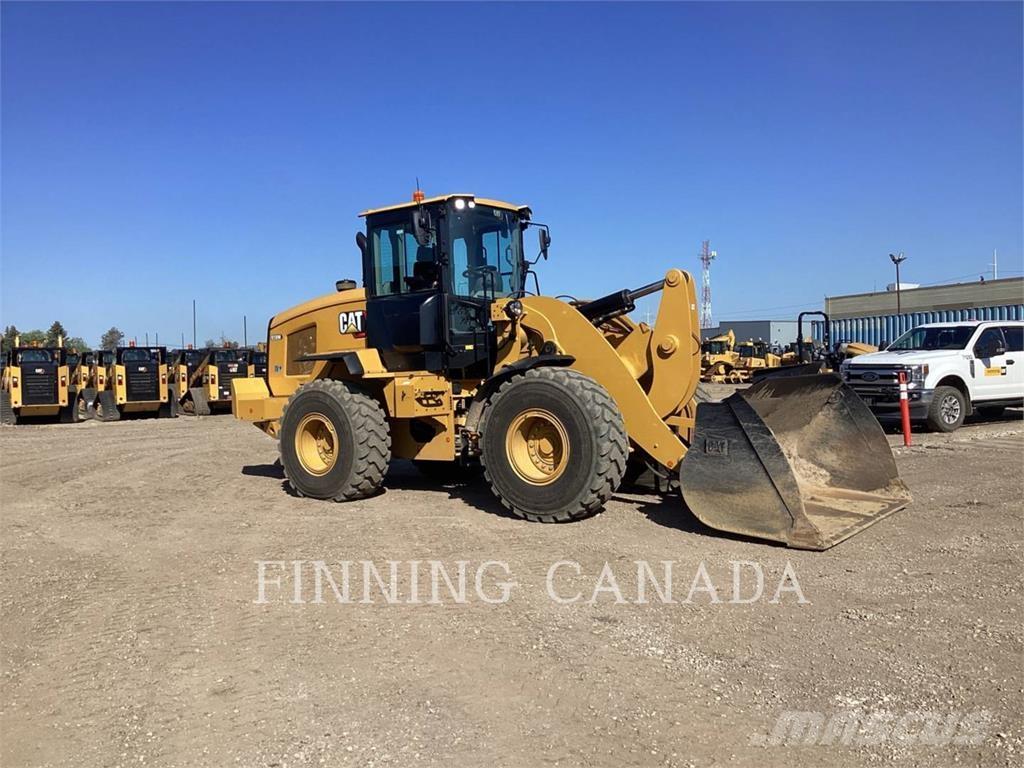 CAT 938M Chargeuse sur pneus