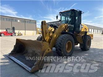 CAT 938M Chargeuse sur pneus