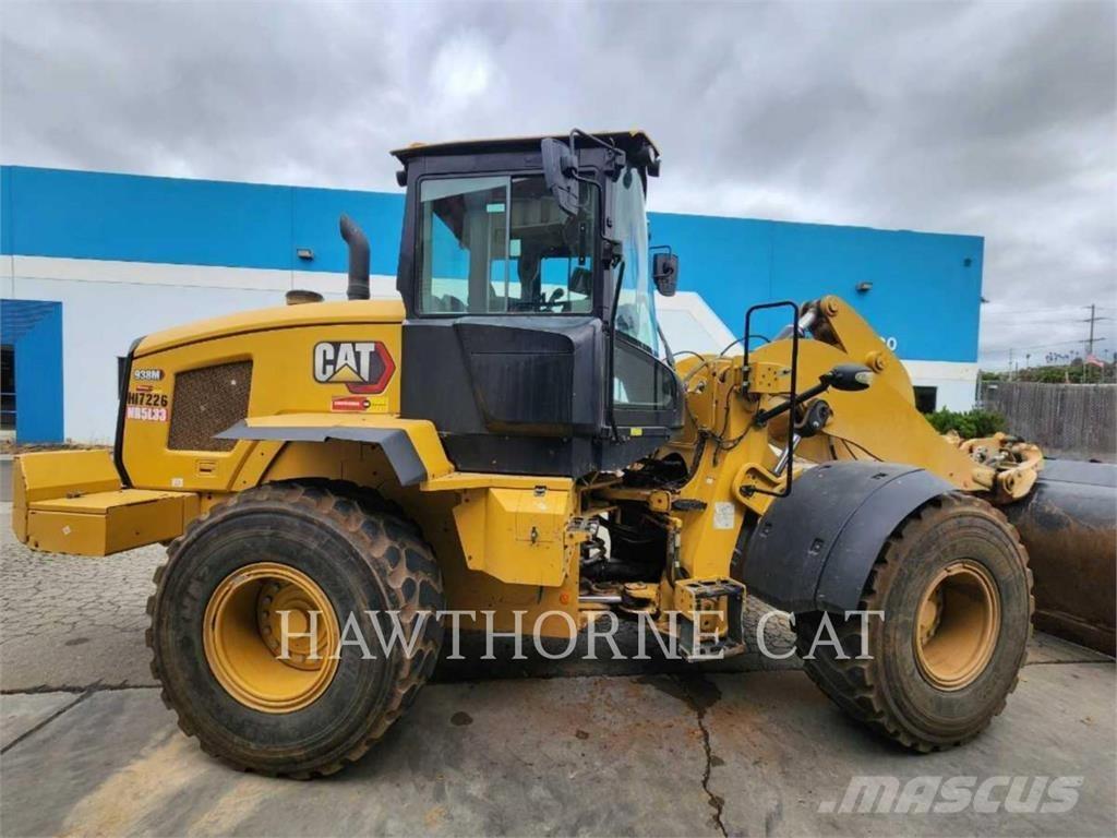 CAT 938M Chargeuse sur pneus