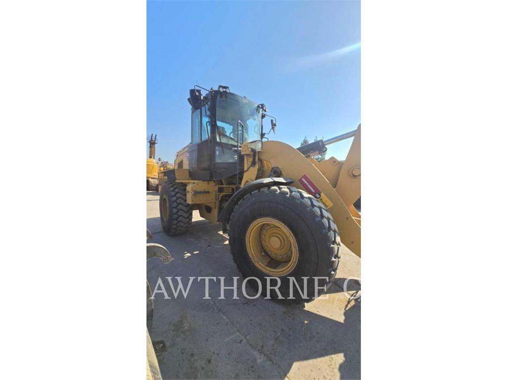 CAT 938M Chargeuse sur pneus