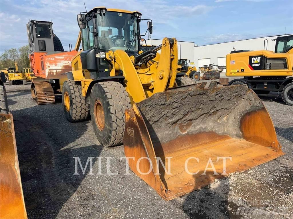 CAT 938M 2V Chargeuse sur pneus