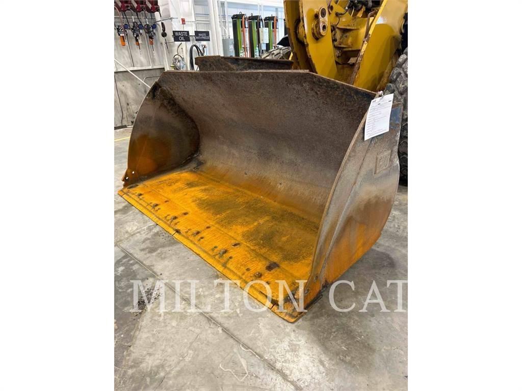 CAT 938M 3V Chargeuse sur pneus