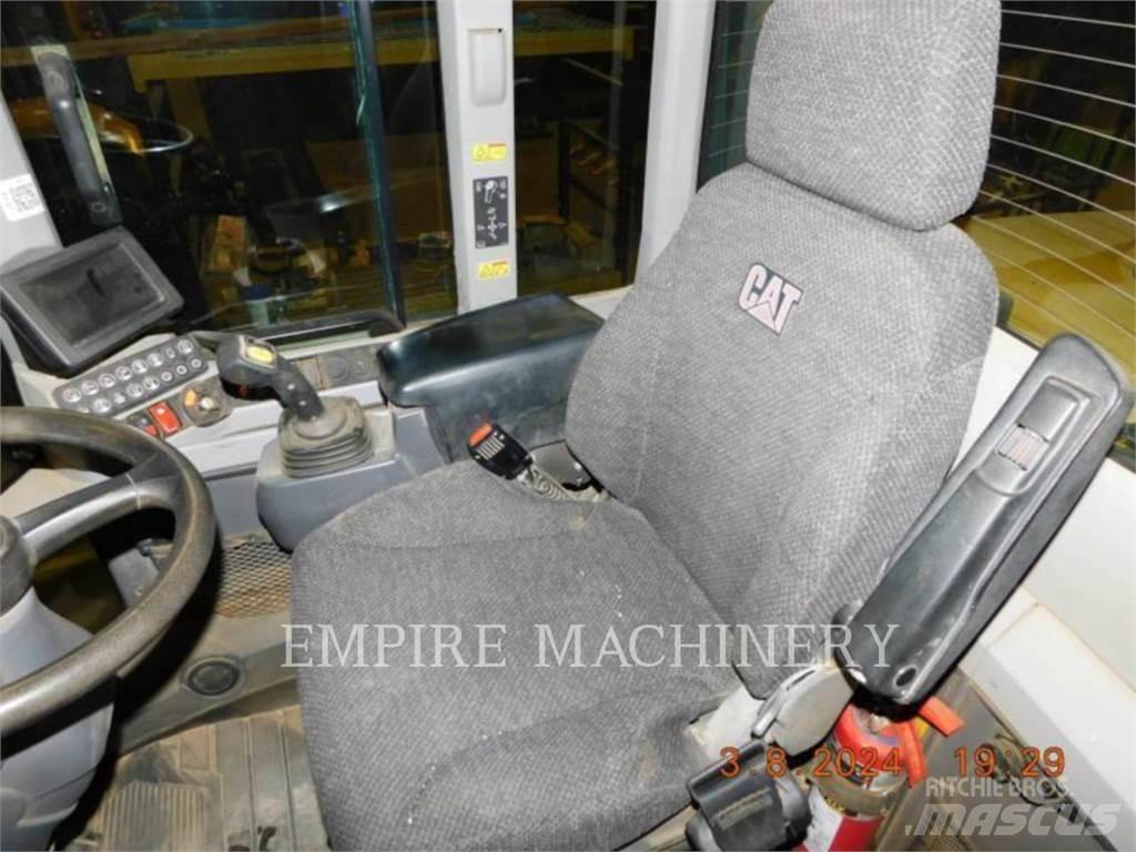 CAT 938M FC Chargeuse sur pneus