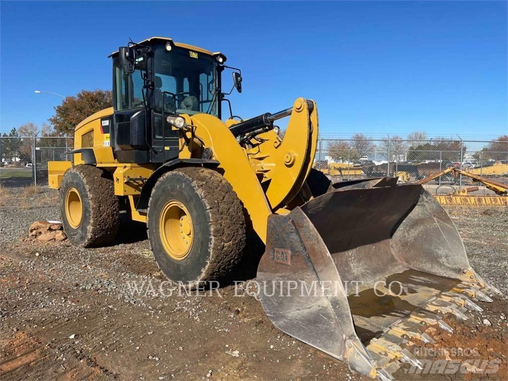CAT 938M FC Chargeuse sur pneus
