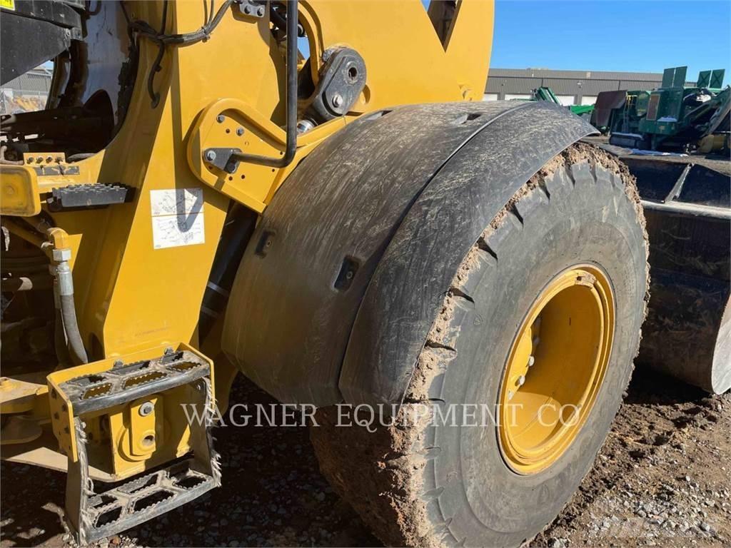 CAT 938M FC Chargeuse sur pneus