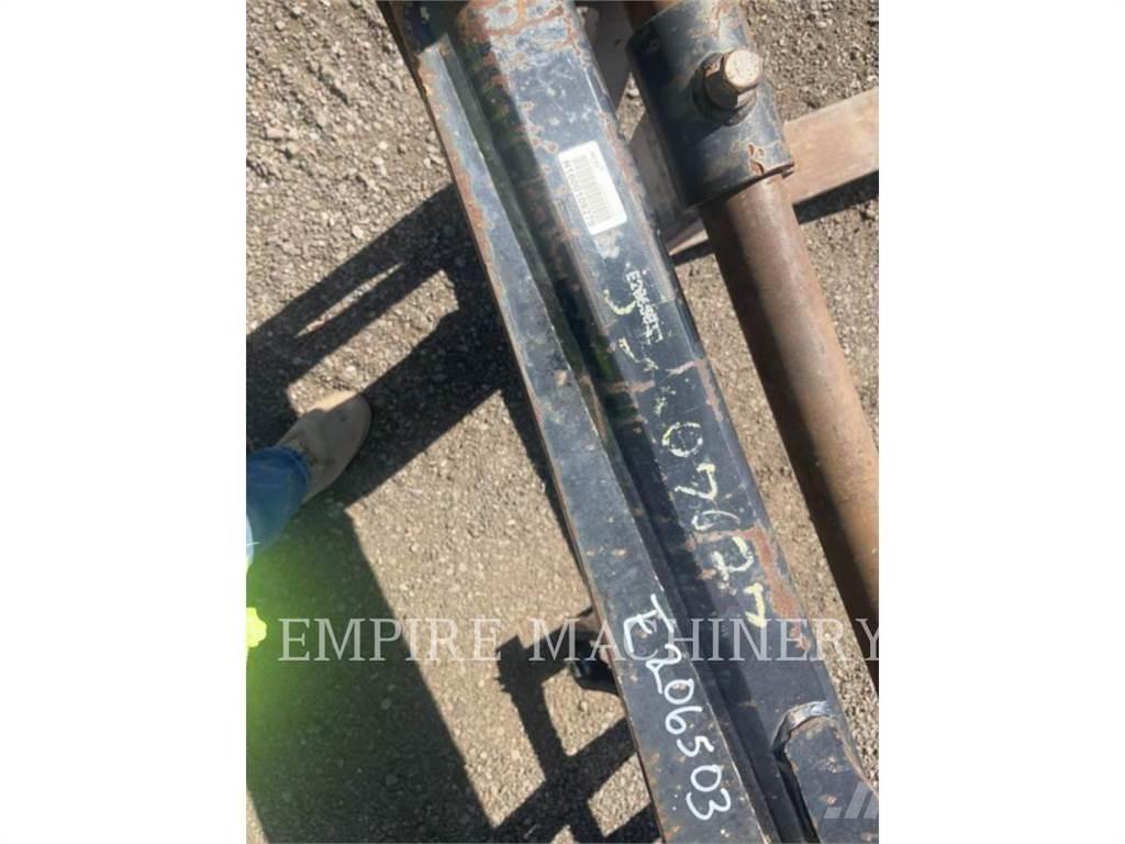 CAT 938M FC FK Fourche