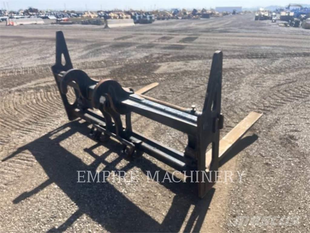 CAT 938M FC FK Fourche