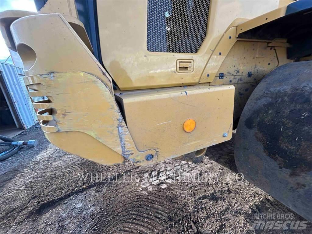 CAT 938M HL WS Chargeuse sur pneus