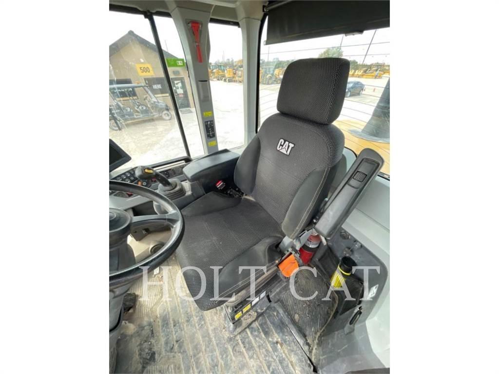 CAT 938M ISO Chargeuse sur pneus