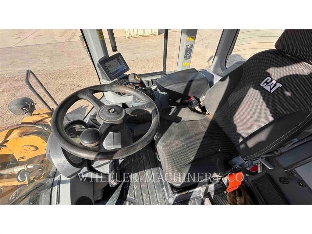 CAT 938M QC Chargeuse sur pneus
