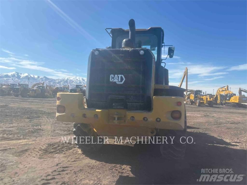 CAT 938M QC Chargeuse sur pneus