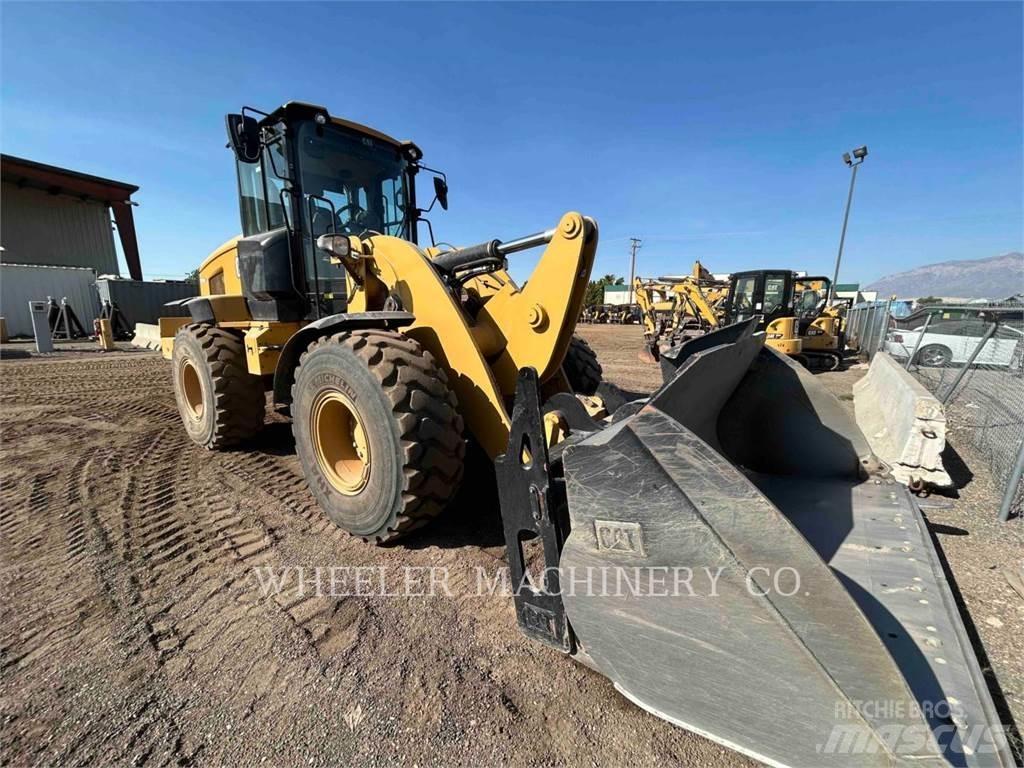 CAT 938M QC 3V Chargeuse sur pneus