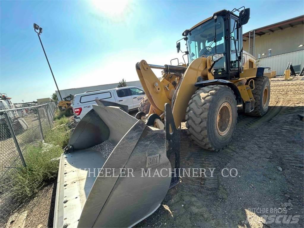 CAT 938M QC 3V Chargeuse sur pneus