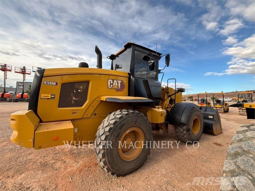 CAT 938M QC 3V Chargeuse sur pneus