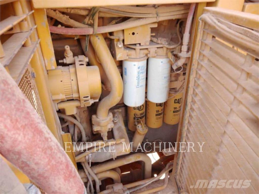 CAT 944F Chargeuse sur pneus