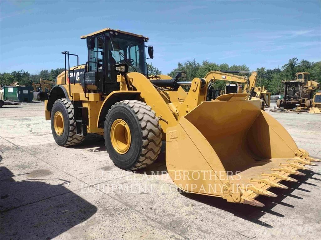 CAT 950M Chargeuse sur pneus