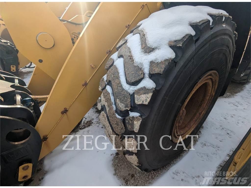 CAT 950M Chargeuse sur pneus