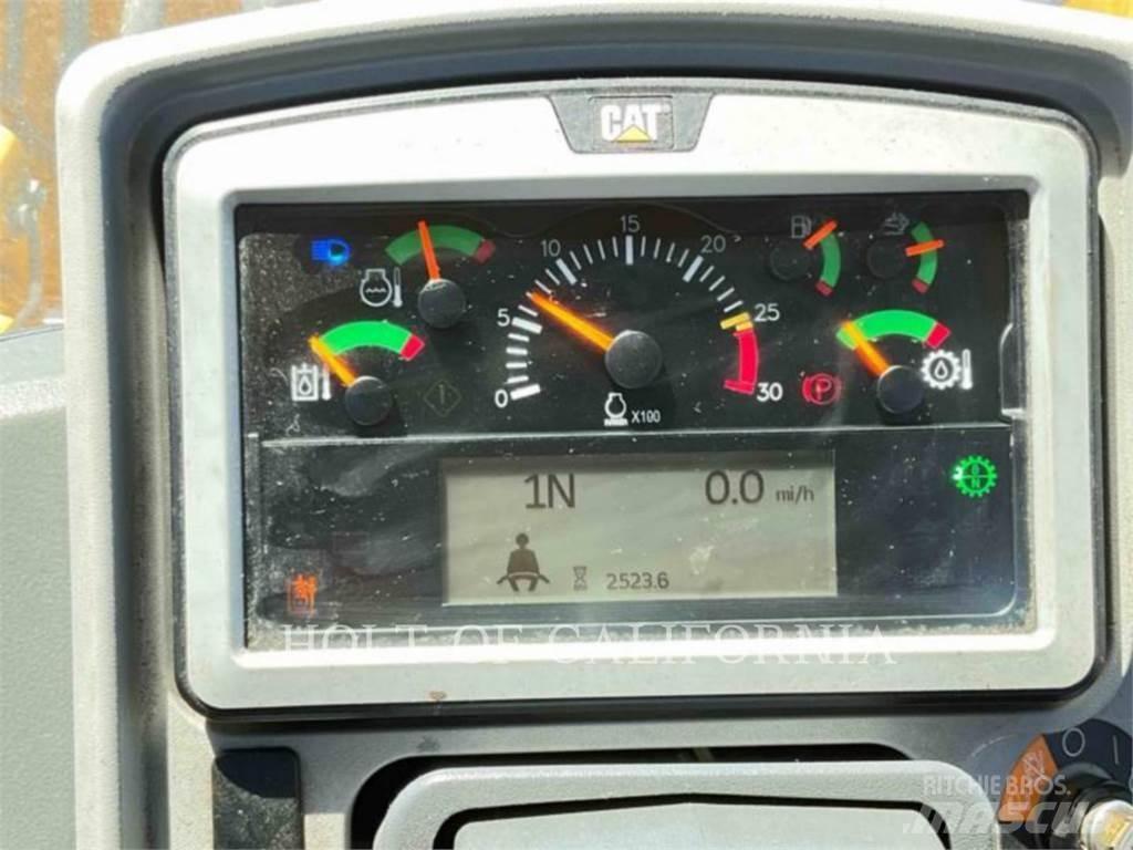 CAT 950M Chargeuse sur pneus