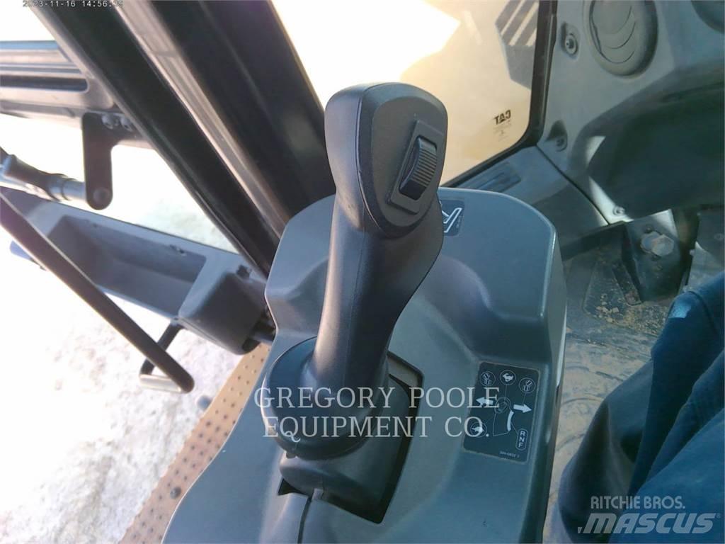 CAT 950M Chargeuse sur pneus