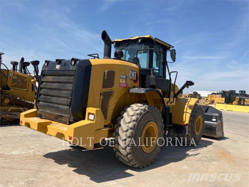 CAT 950M Chargeuse sur pneus