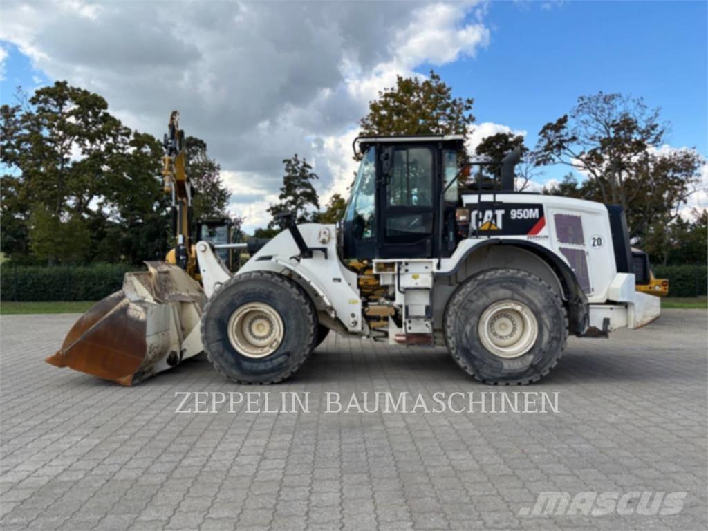CAT 950M Chargeuse sur pneus