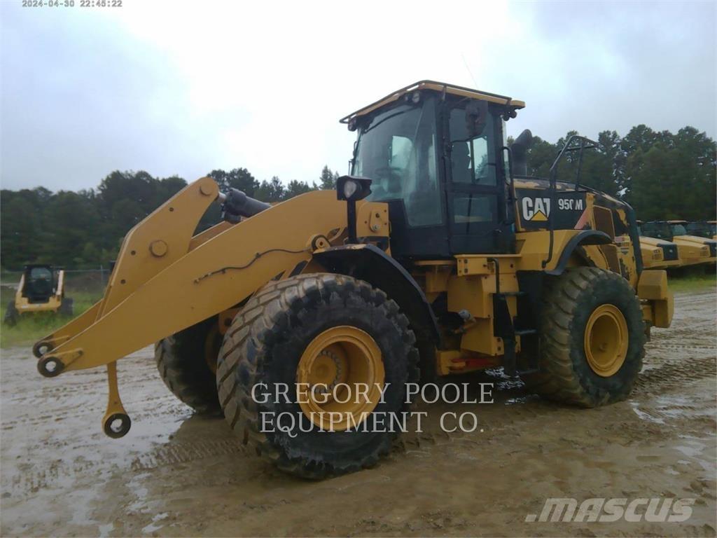 CAT 950M Chargeuse sur pneus