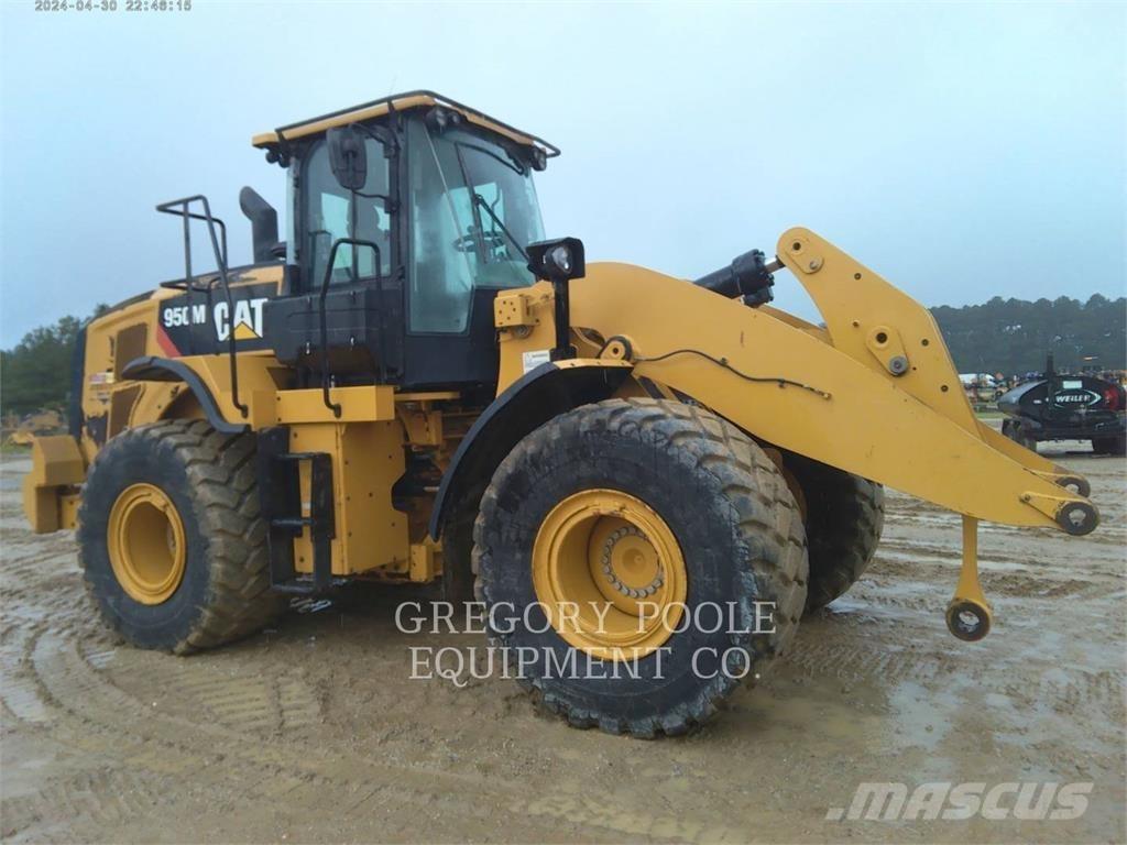 CAT 950M Chargeuse sur pneus