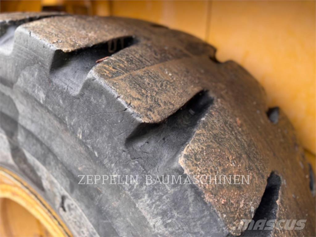 CAT 950M Chargeuse sur pneus