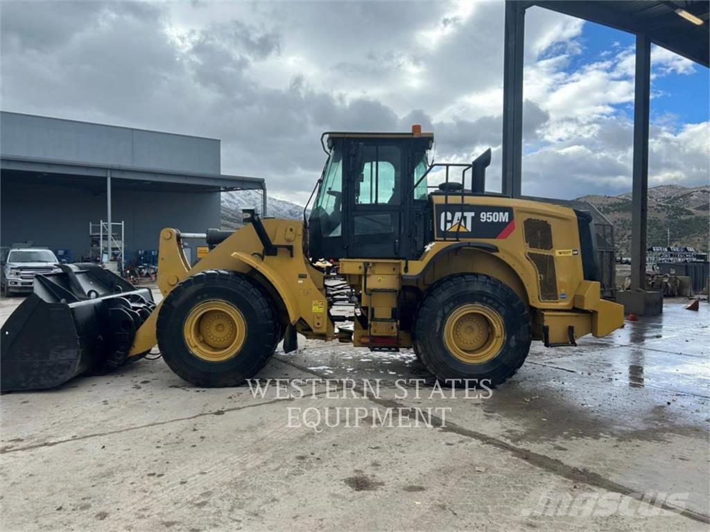 CAT 950M Chargeuse sur pneus