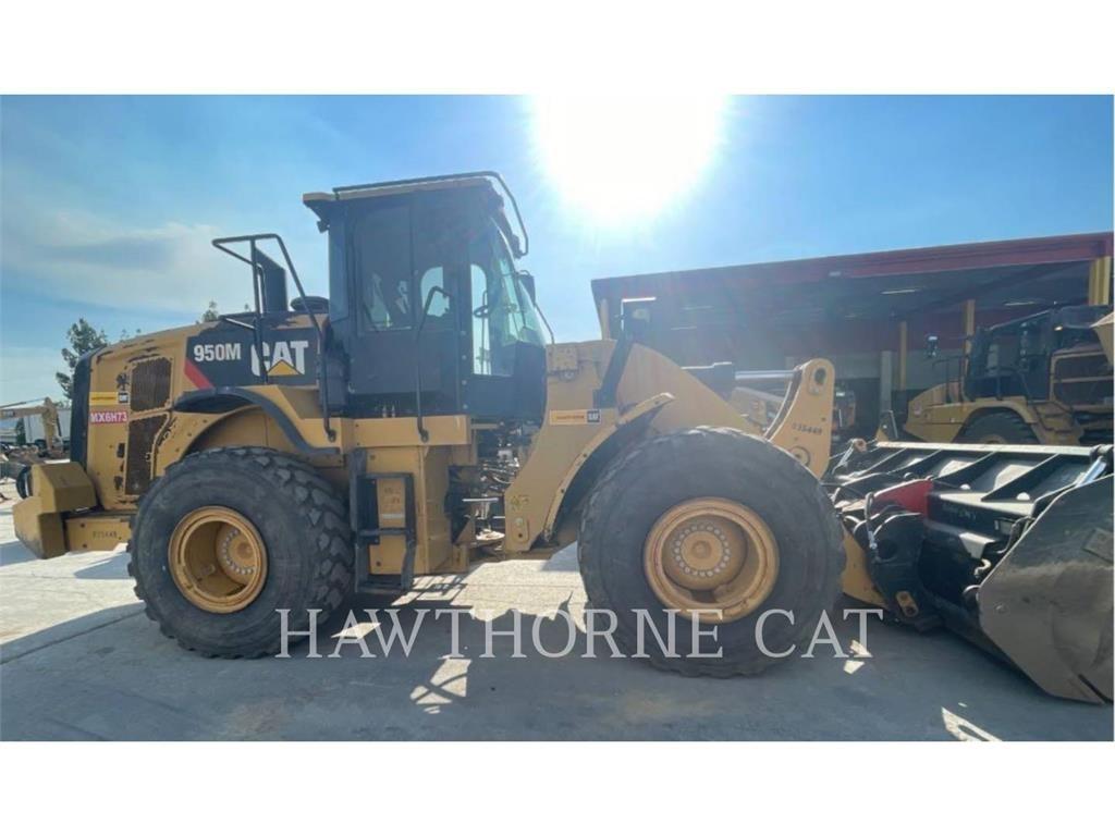 CAT 950M Chargeuse sur pneus