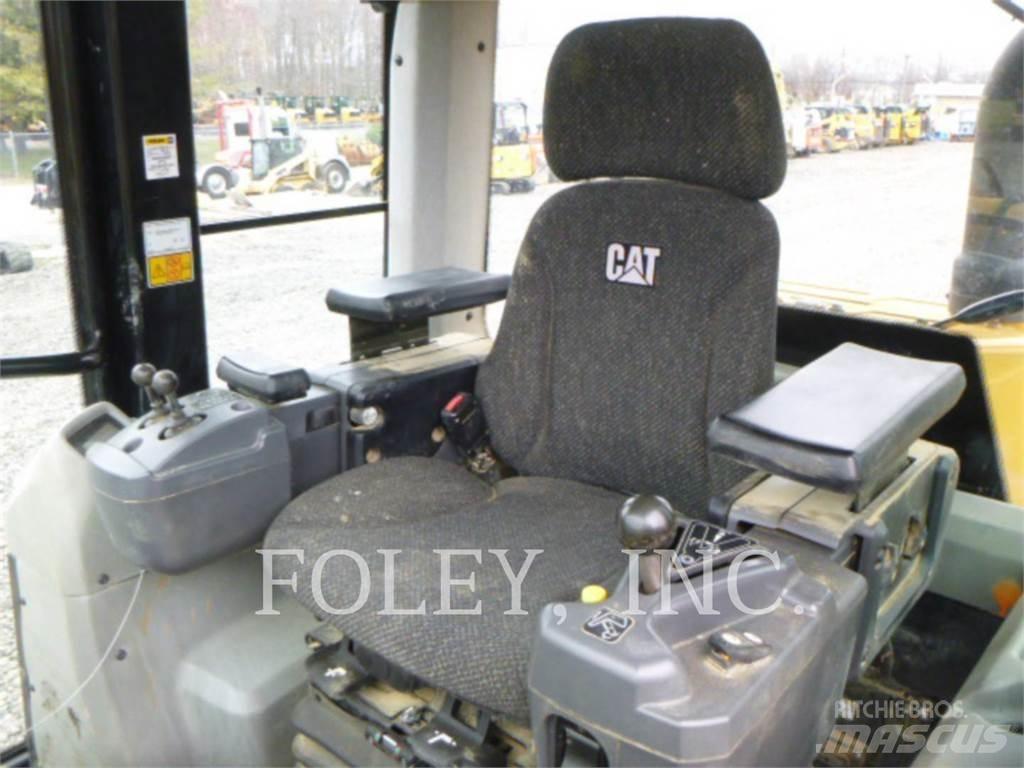 CAT 953D Chargeuse sur chenilles
