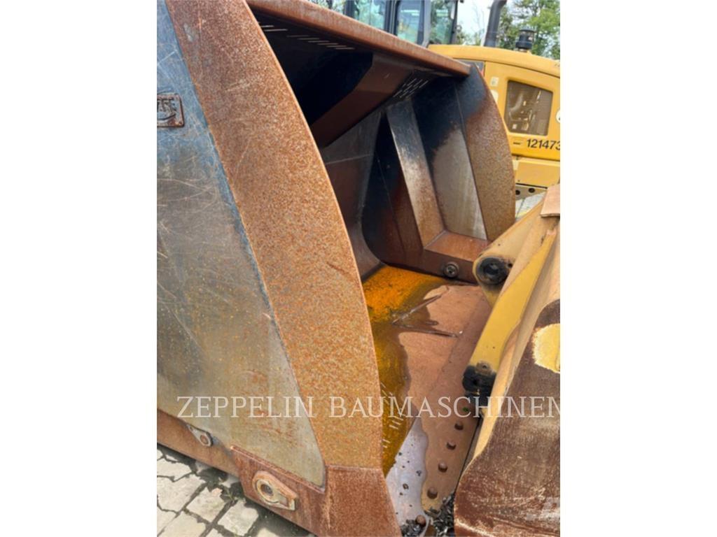 CAT 962M Chargeuse sur pneus