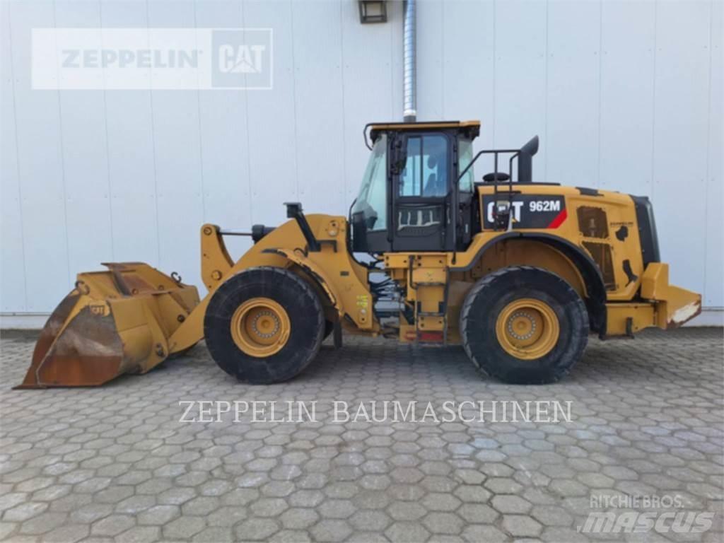 CAT 962M Chargeuse sur pneus