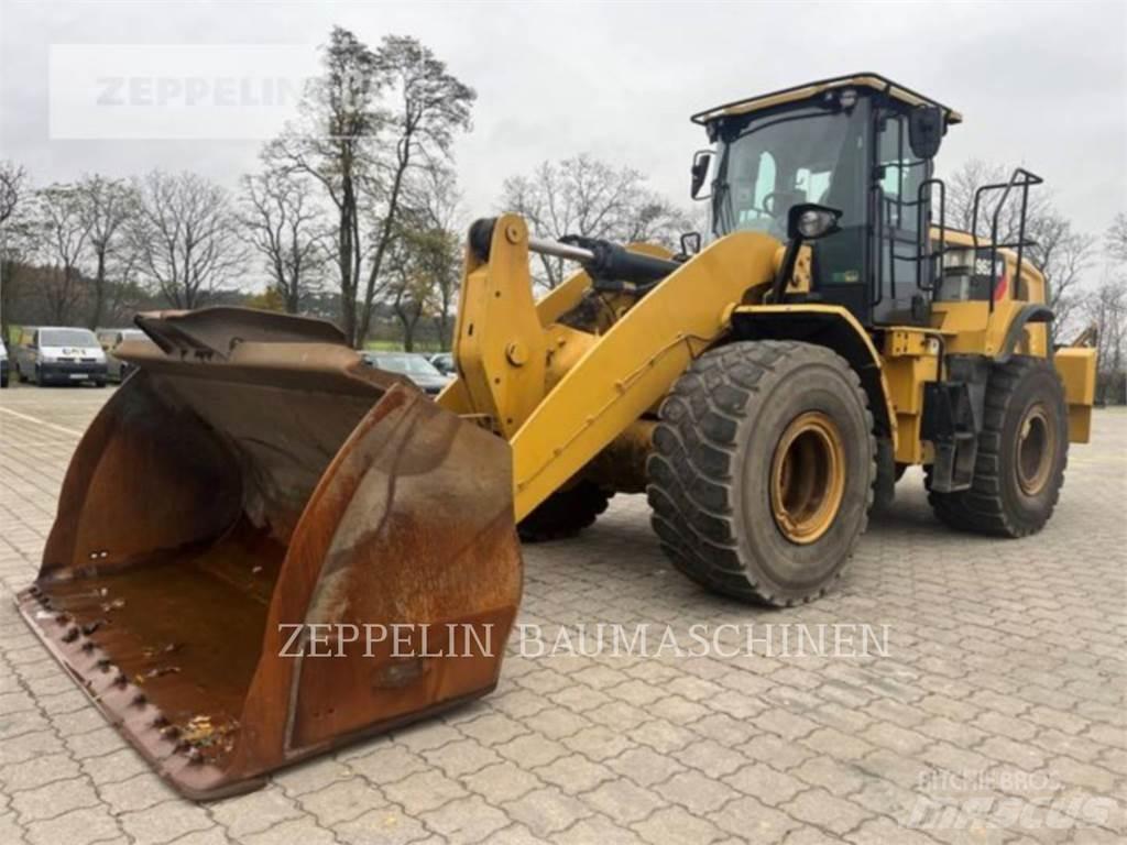 CAT 962M Chargeuse sur pneus