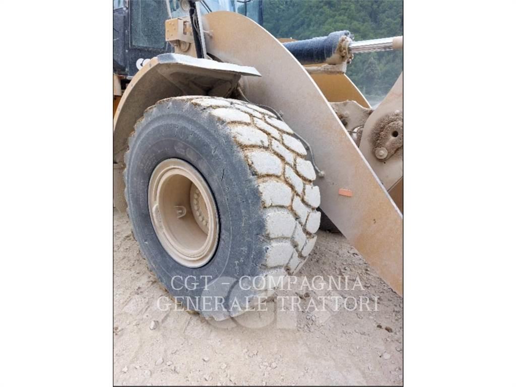 CAT 962M Chargeuse sur pneus