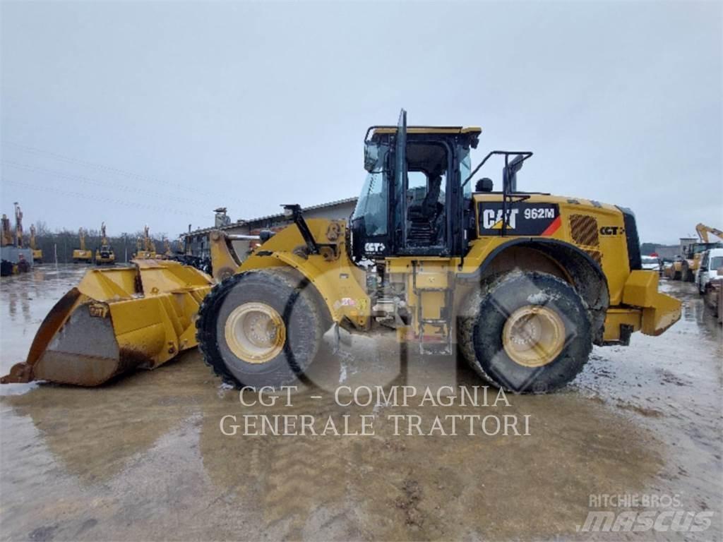 CAT 962M Chargeuse sur pneus