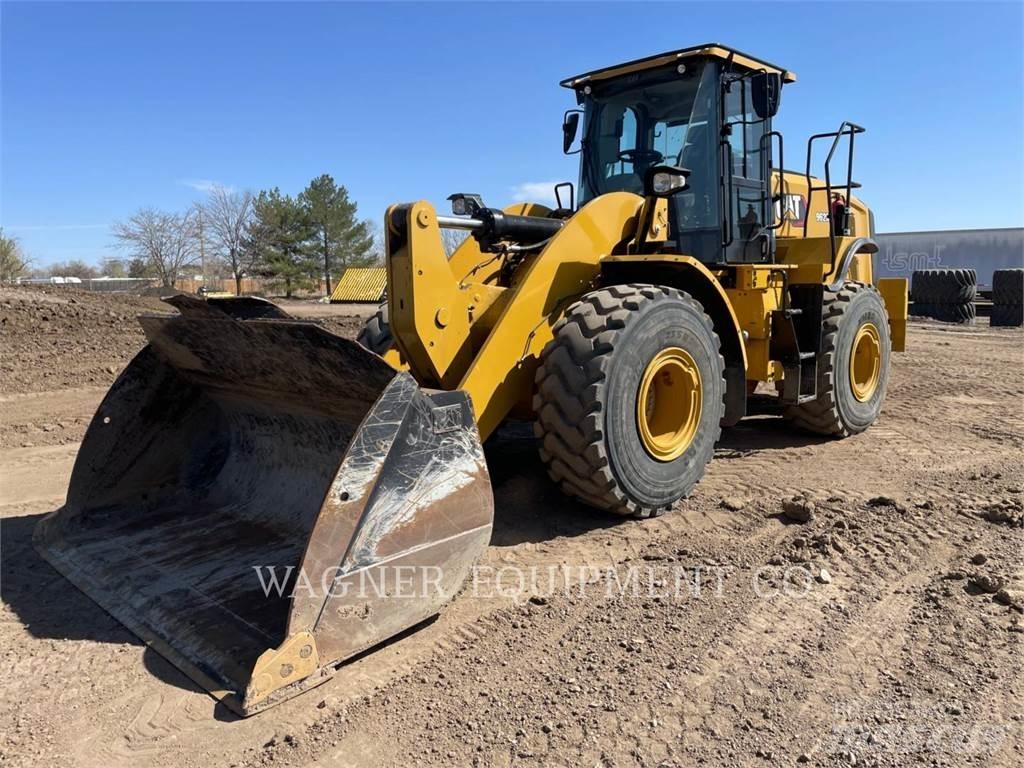 CAT 962M Chargeuse sur pneus