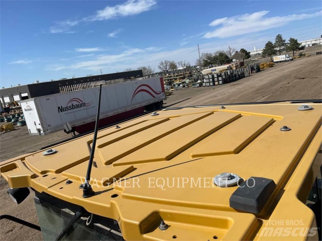 CAT 962M Chargeuse sur pneus