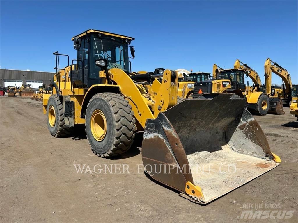 CAT 962M Chargeuse sur pneus