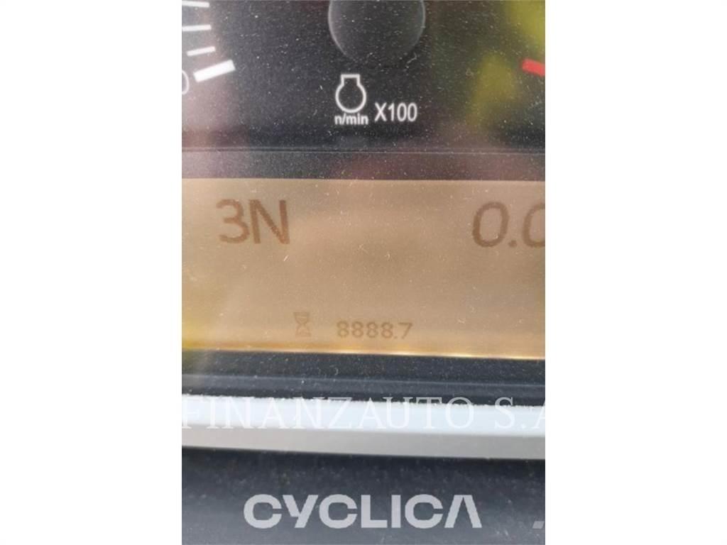 CAT 962M Chargeuse sur pneus