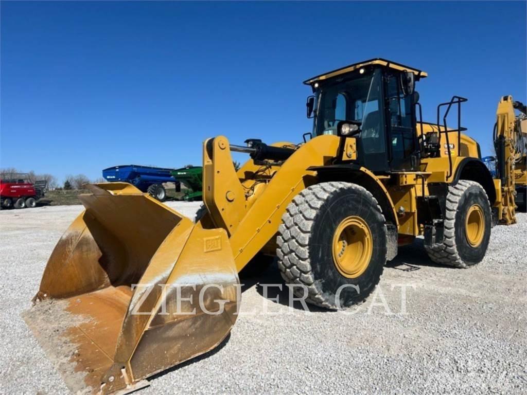 CAT 962M Chargeuse sur pneus