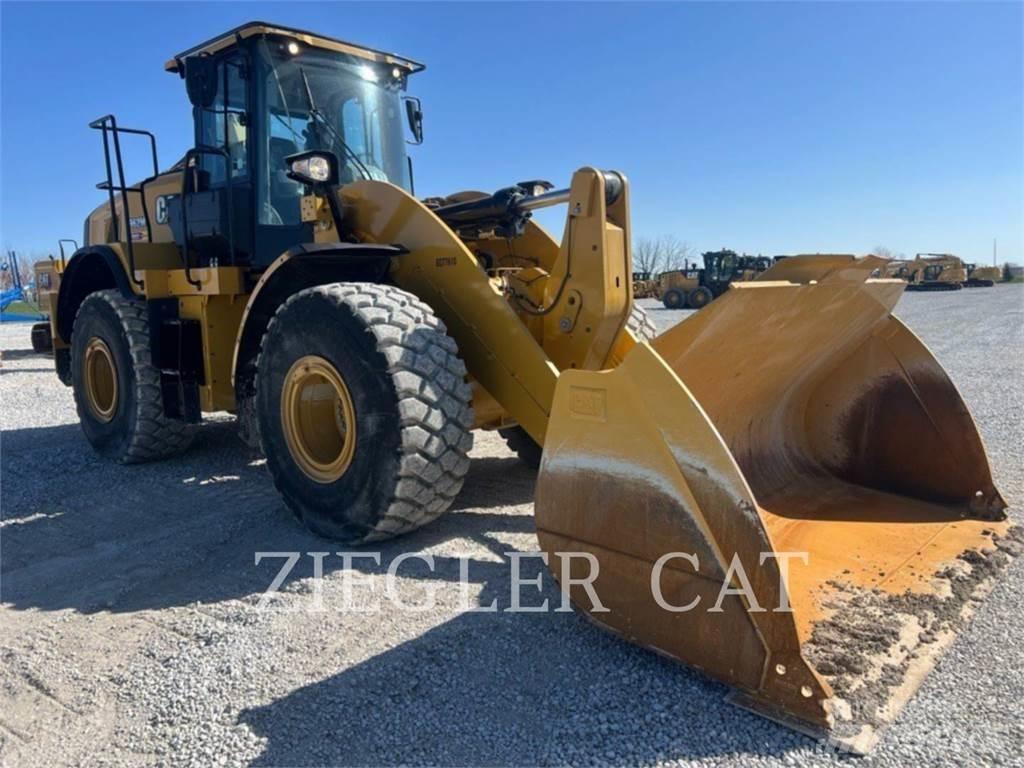 CAT 962M Chargeuse sur pneus