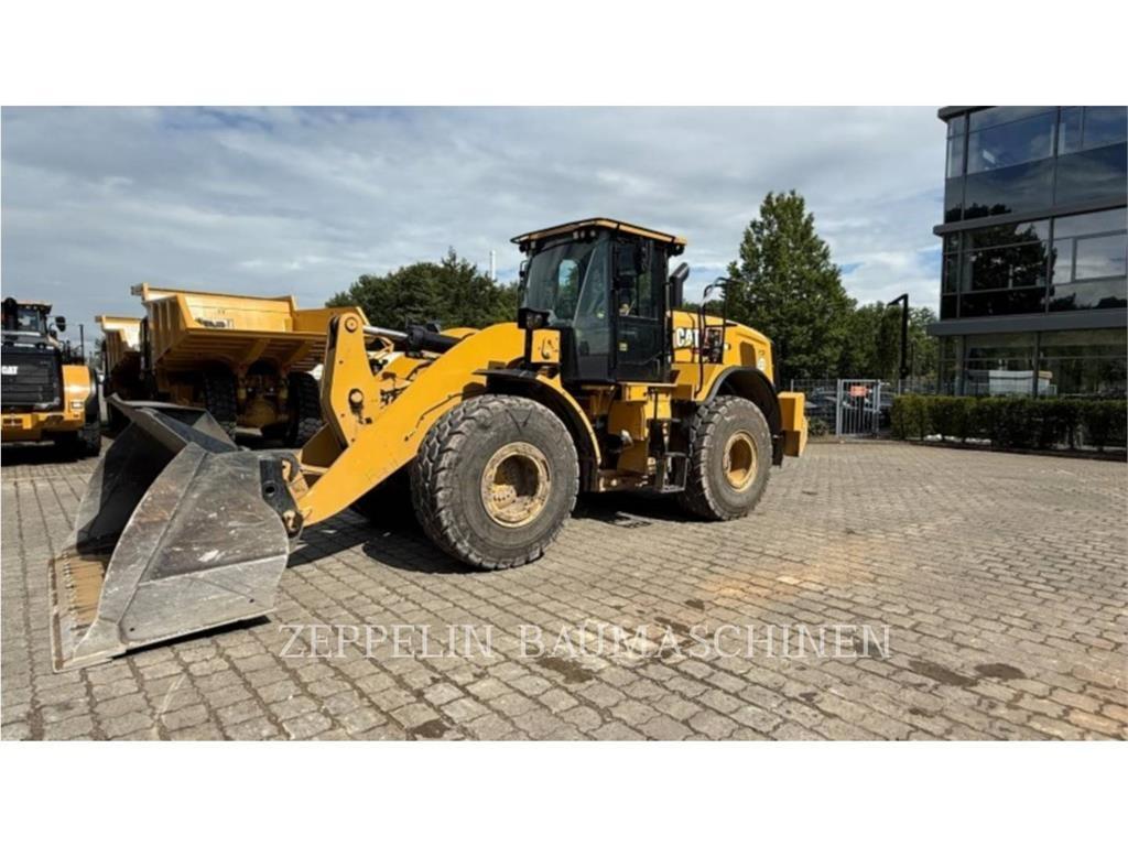 CAT 962M Chargeuse sur pneus