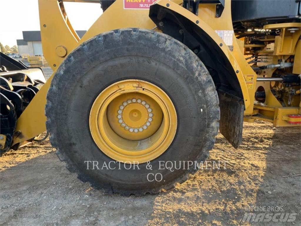 CAT 962M Chargeuse sur pneus