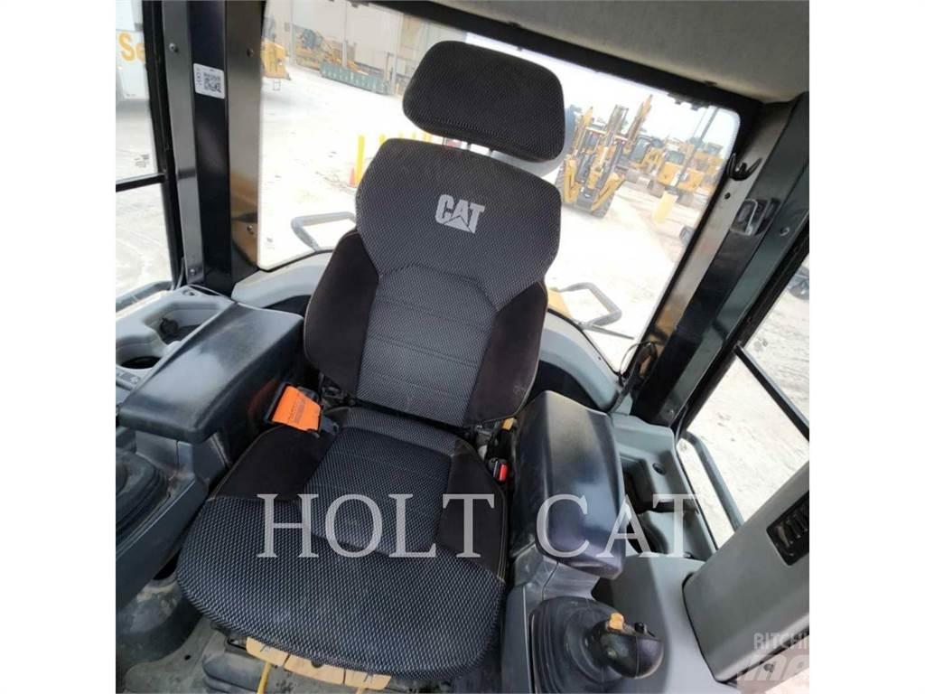 CAT 963 Chargeuse sur chenilles