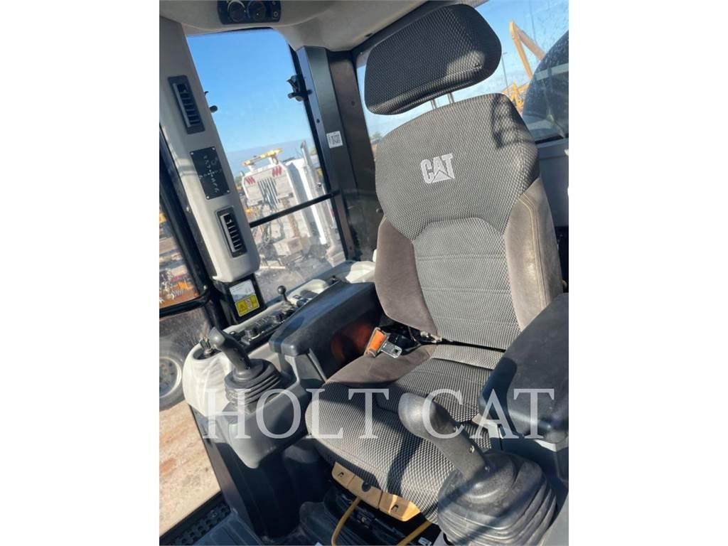 CAT 963 Chargeuse sur pneus