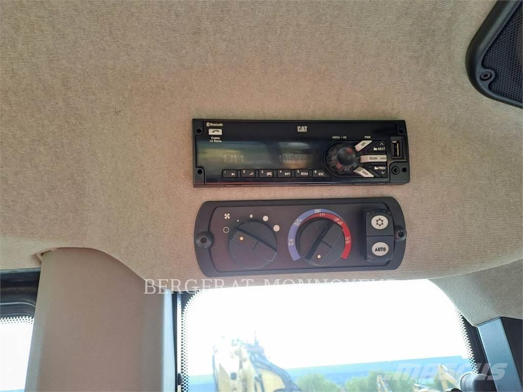 CAT 963K Chargeuse sur chenilles