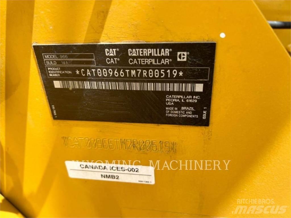 CAT 966 Chargeuse sur pneus