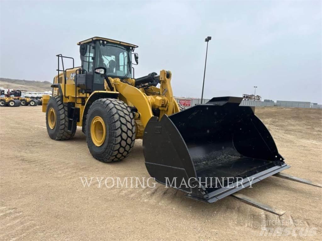 CAT 966 Chargeuse sur pneus